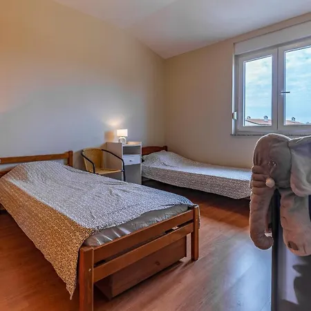 Two-bedroom In Lejlighed Peroj