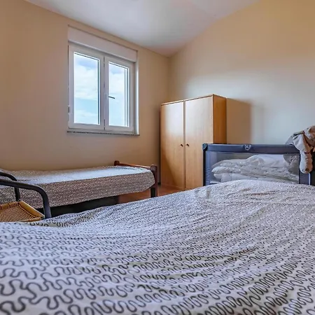 Two-bedroom In Lejlighed *