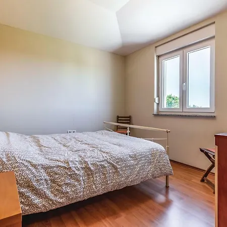 Two-bedroom In شقة بيروغ